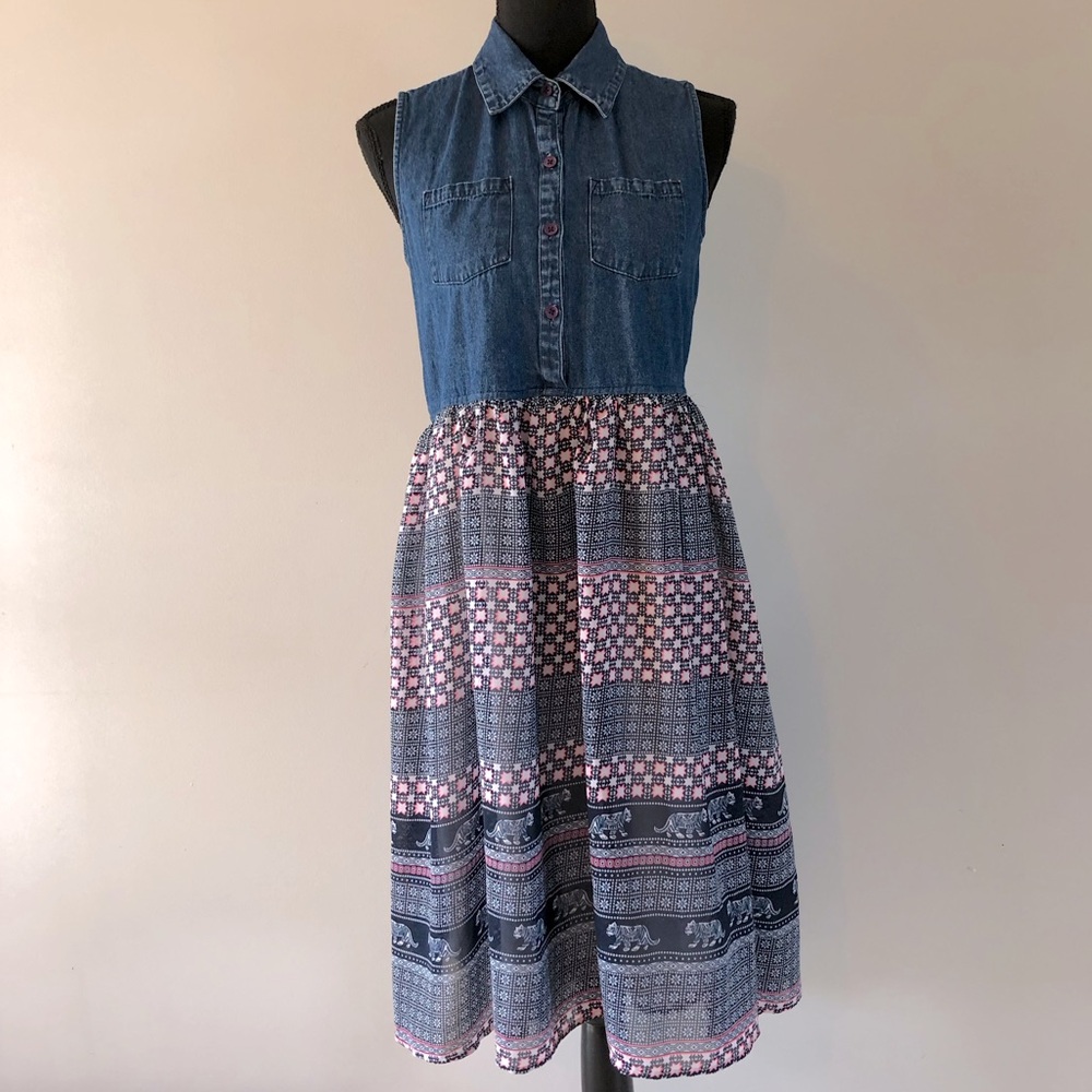 Women’s West Coast Connection Denim and Patterned Sleeveless Dress size M